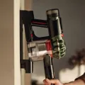 DYSON V8 Cyclone - Aspirateur balai sans fil - Puissance150 AW - 60 min - Noir - vue 3